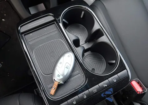 2025 Hyundai Ioniq 5 Sel z USA, uszkodzony, nr VIN 7YAKN4DAXSY033301